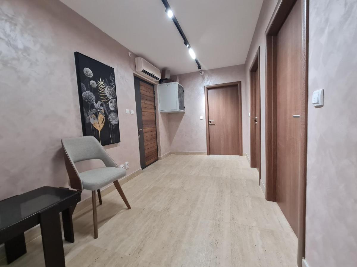 Airport Molko Apartments Surcin Ngoại thất bức ảnh