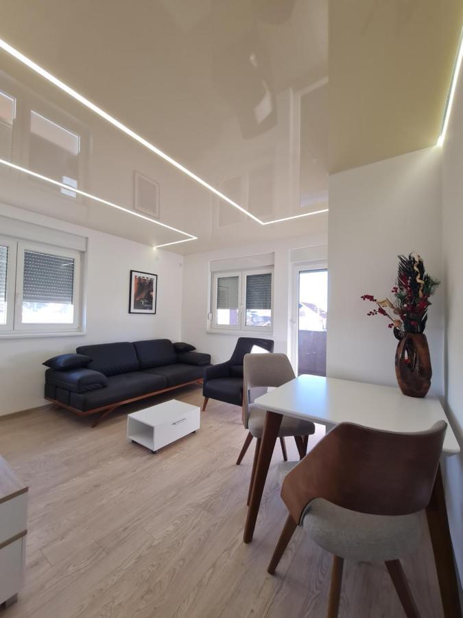 Airport Molko Apartments Surcin Ngoại thất bức ảnh